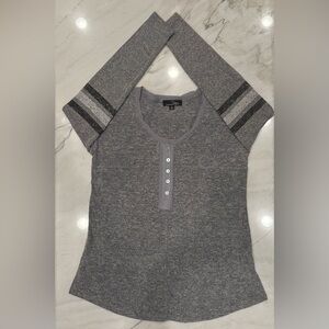 Susan Betro Gray Knit Top with Button Detail Same Day Shipping Very Comfy
